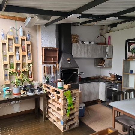 Hostel Ajbj Turismo กูรีตีบา ภายนอก รูปภาพ